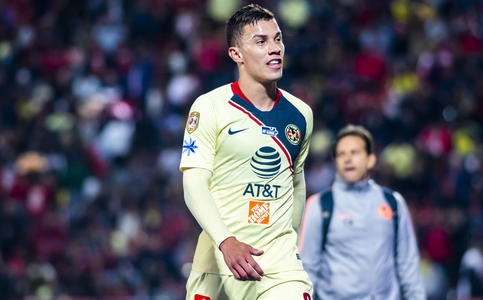 Gustavo Alfaro, DT de Boca, recibió la visita del timonel de Colombia y no perdió oportunidad para preguntar por Mateus.
