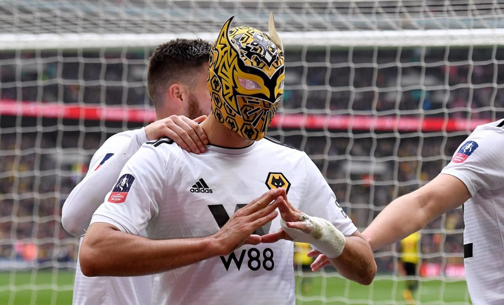 Jiménez celebró así el pasado 7 de abril. (Foto: @Raul_Jimenez9)
