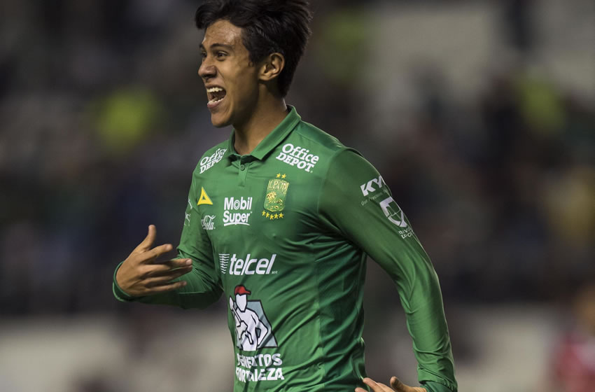 Macías ocupa el quinto lugar en la tabla de goleo con 8 tantos.  (Mexsport)