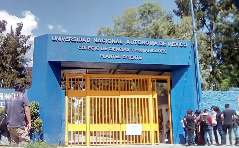 Fachada de las instalaciones del CCH Oriente en la capital mexicana. (Google)