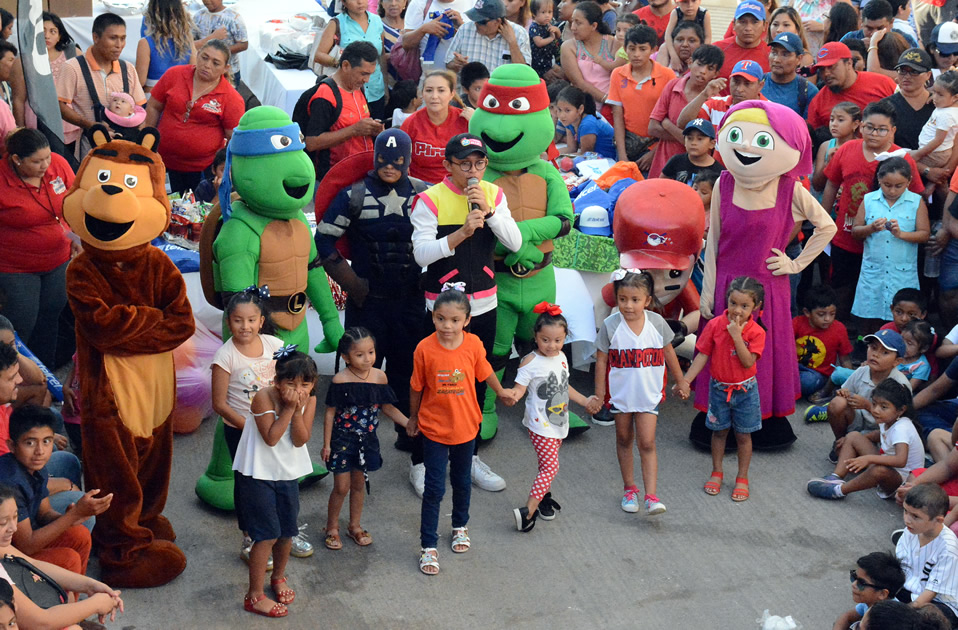 Celebración del Día del NIño en la Liga Mexicana