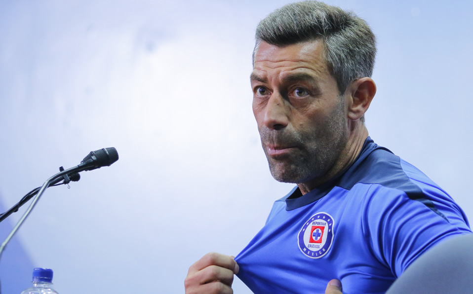 Caixinha comparó su estadía con los Rangers en donde fue testigo de llenos en el estadio Ibrox Stadium. (Foto: Imago7)