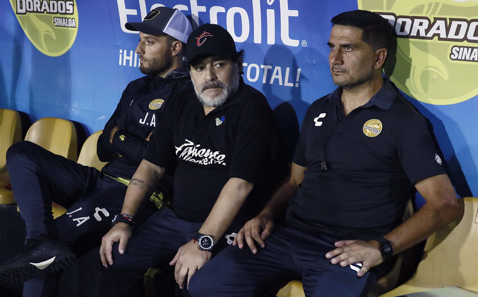 De igual forma manifestó que Maradona podría seguir más tiempo en el banquillo. (Imago 7)