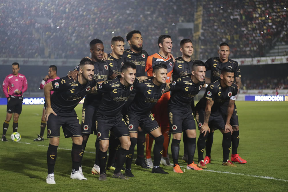 Los escualos cerraron el torneo sin sumar y descendidos; América va en picada