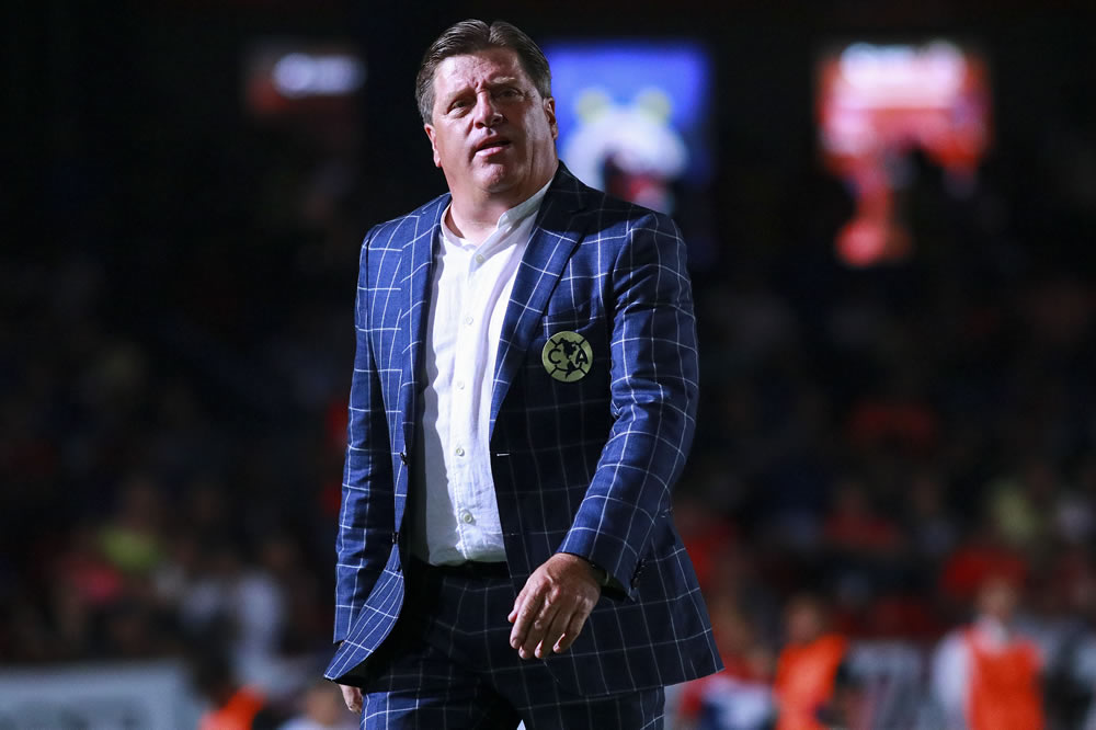 Los escualos cerraron el torneo sin sumar y descendidos; América va en picada