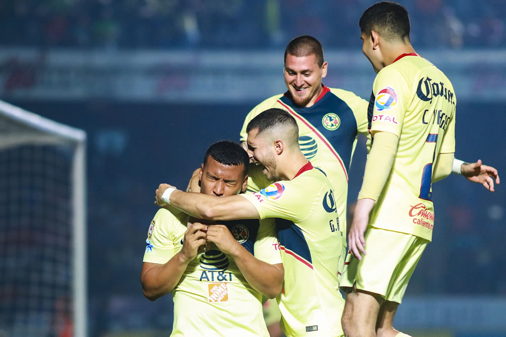 Los escualos cerraron el torneo sin sumar y descendidos; América va en picada