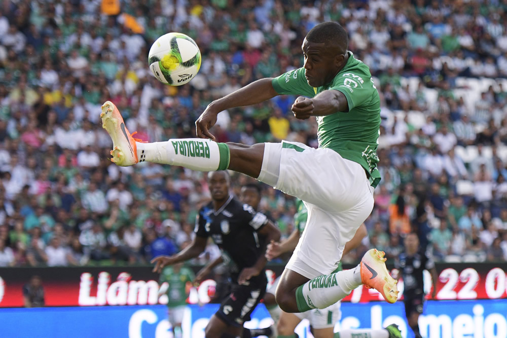 León 2-1 Pachuca