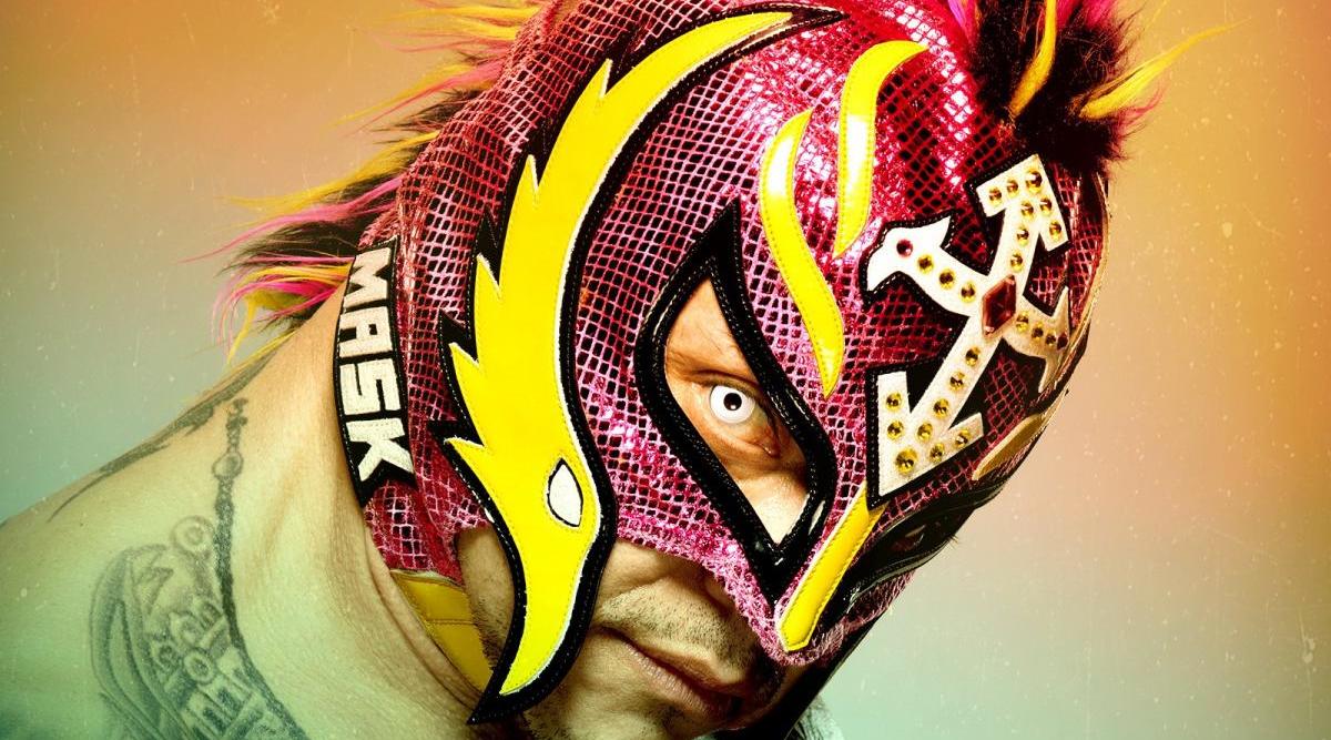 Máscaras de Kalisto, Gran Metalik, Rey Mysterio y Lince Dorado en WWE