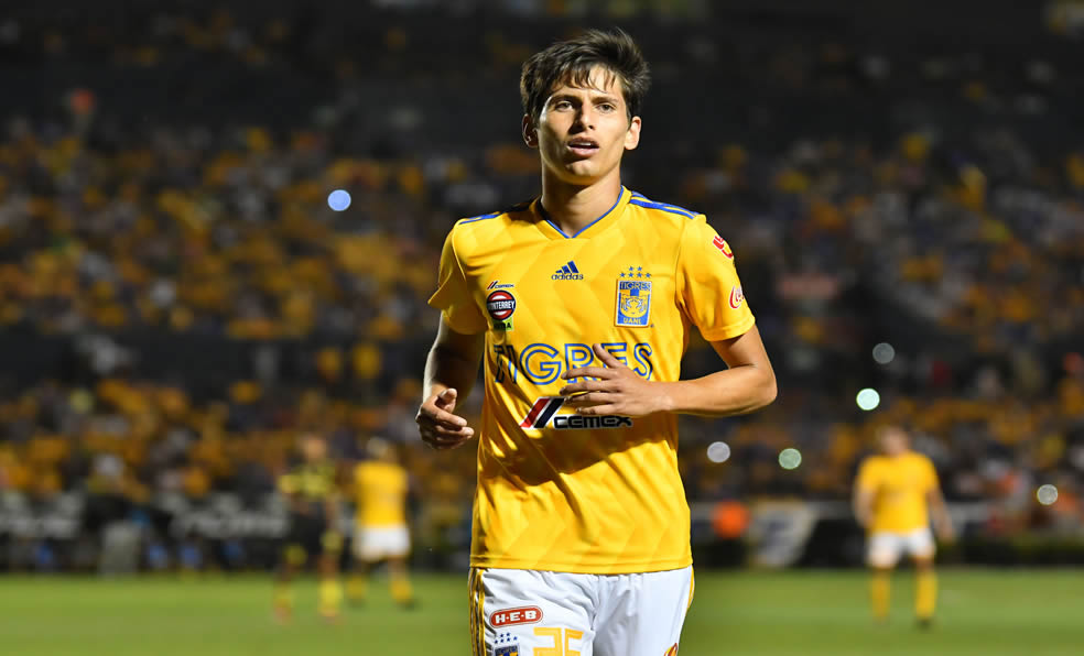 Jürgen Damm fue pretendido por muchos, Fiorentina y Betis, fueron de los últimos interesados