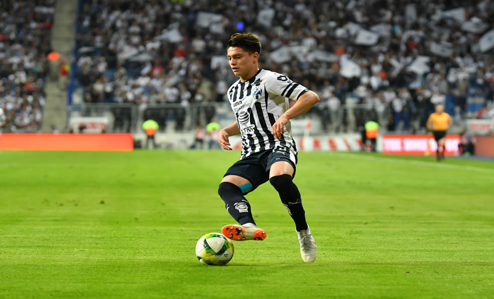 A pesar de que perdió la titularidad, Jonathan González ha sido visto por el Borussia Dortmund. (Foto: Imago7)