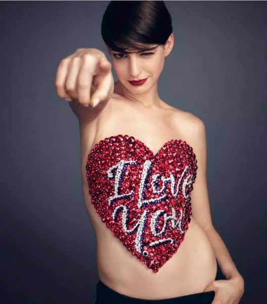 Anne Hathaway. (Foto: Alexi Lubomirski)