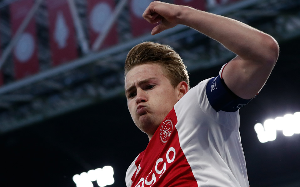 Manchester United pudo hacerse de los servicios del holandés antes de que fuera la joya codiciada por todos. (Foto: AFP)