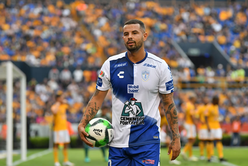 En un partido muy cerrado y sin mucho futbol, Tigres avanzó como primer semifinalista. Foto: Imago7