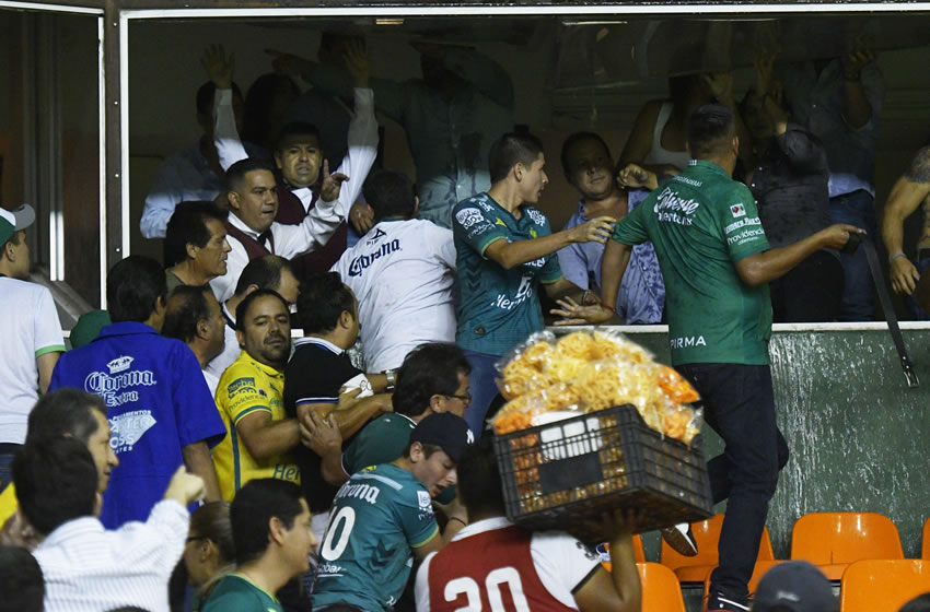 Luego de la riña se reportaron dos personas heridas, no de gravedad. (Imago7)