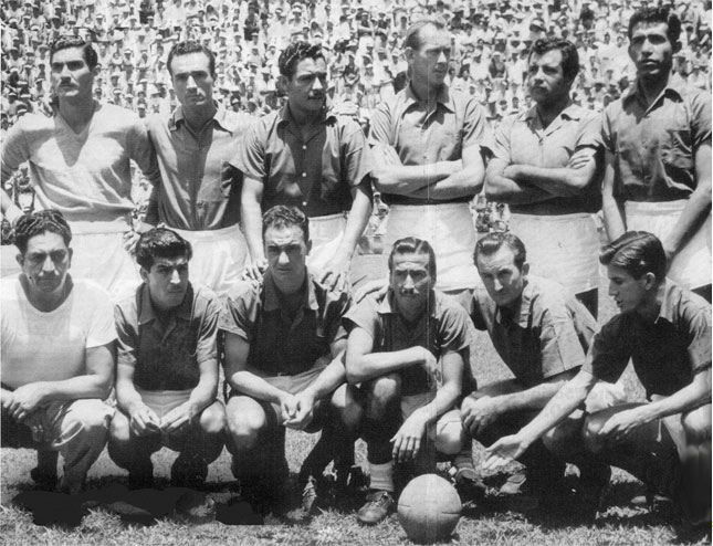 Leíon ganó su cuarto título en la campaña 1955-56, pero pasaron 36 años hasta volver a celebrar. (Internet)