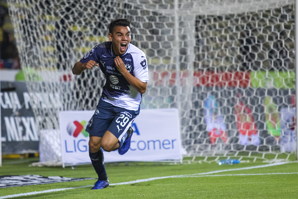 Carlos Rodríguez: El futbolista de Rayados es uno de que más le ha llamado la atención a Martino, quien lo ha convocado desde su primera lista.