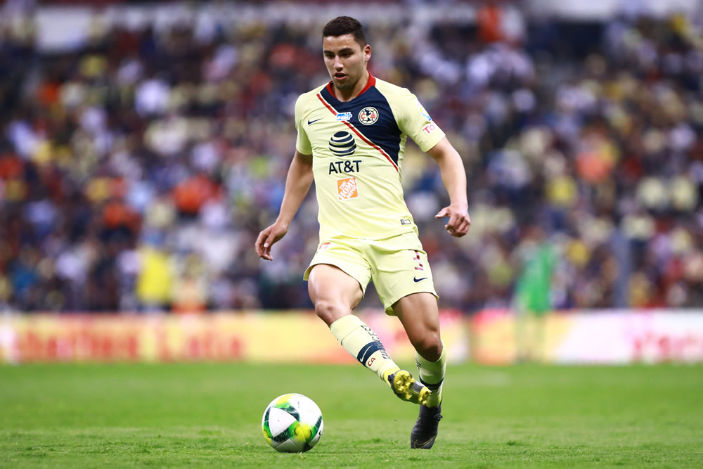 Jorge Sánchez: Con las Selecciones Menores ha jugado en diferentes categorías y con el Tri Mayor comenzó su andar en el interinato del Tuca Ferretti.
