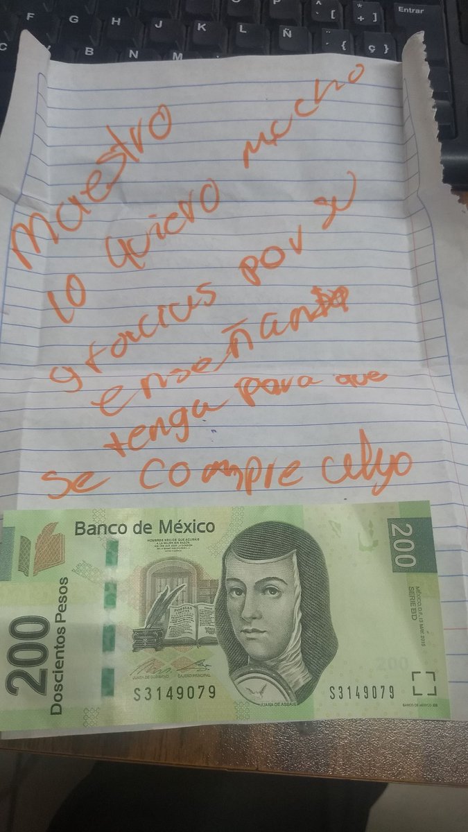 Con un poco de humor, se celebra el Día del Maestro.