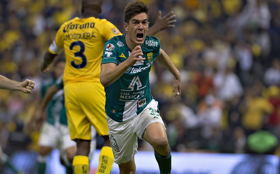 Nacho González, aunque ya no juega mucho, sigue registrado como futbolista esmeralda. (Mexsport)