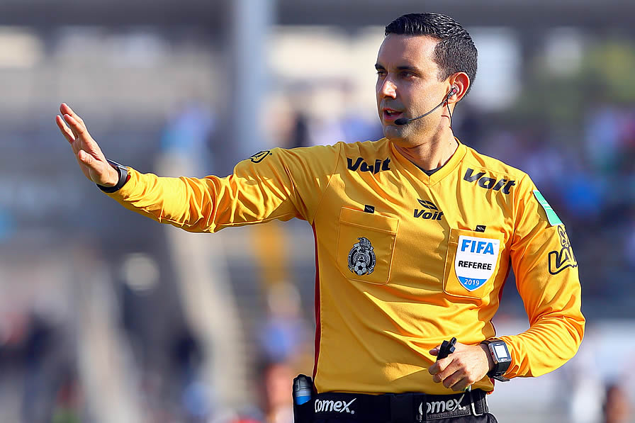 César Arturo Ramos intentará llevar a buen puerto el León-América en el Nou Camp. (Foto: Mexsport)