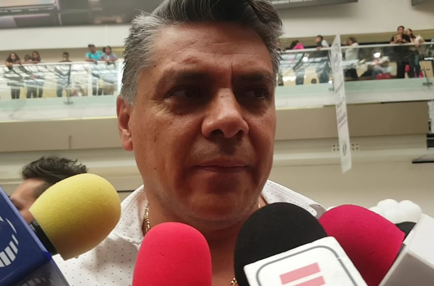 El padre de Jiménez resaltó la buena relación entre Raúl y Chicharito. (MT)