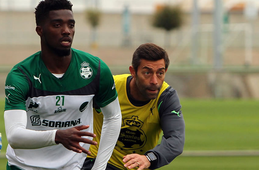 Tavares y Caixinha podrían volver a coincidir.