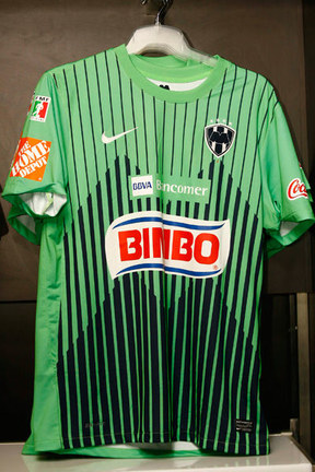Los Uniformes más feos del futbol mexicano; Rayados de Monterrey 2015.