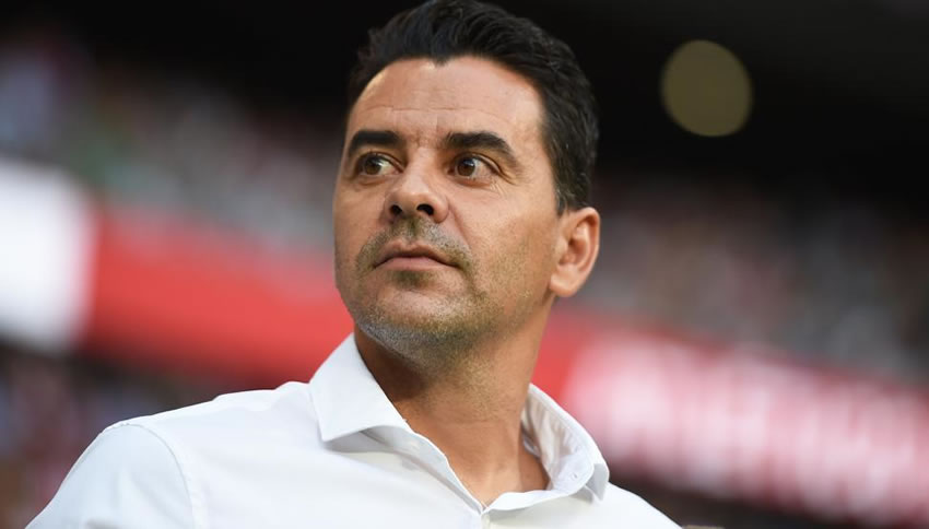 Rayo Vallecano reemplazó a Miguel Ángel Sánchez Muñoz “Míchel” por Paco Jémez, pero ninguno logró la salvación del club.