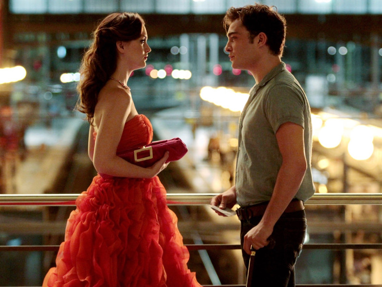 GOSSIP GIRL: Primer capítulo 19 de septiembre de 2007 y su final fue el 17 de diciembre de 2012.
