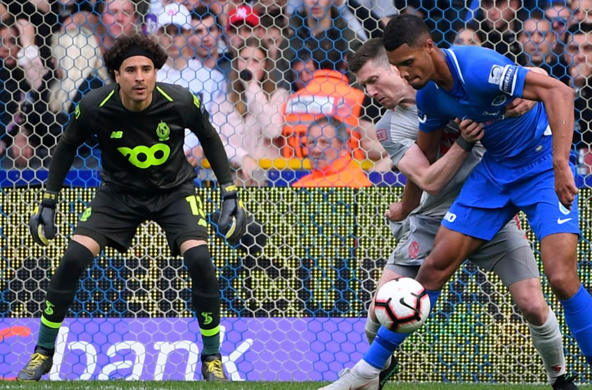 Ochoa salvó a su equipo varias veces.