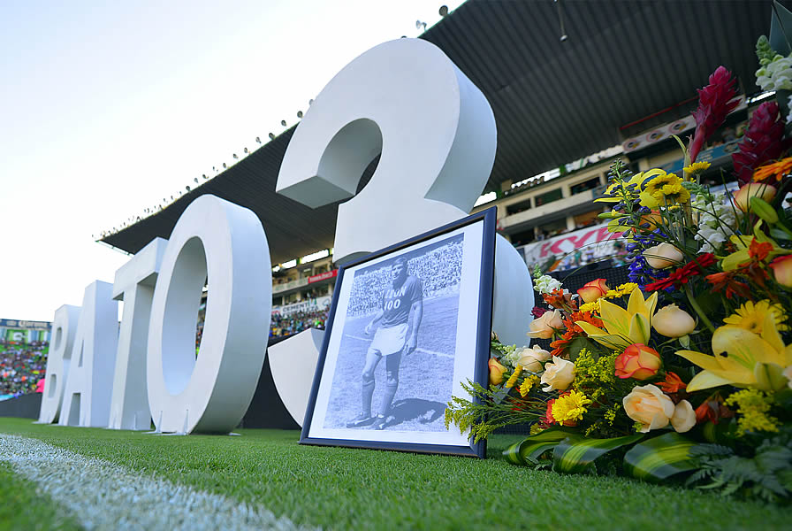Osvaldo Batocletti fue recordado el estadio Nou Camp. (Foto: Imago7)