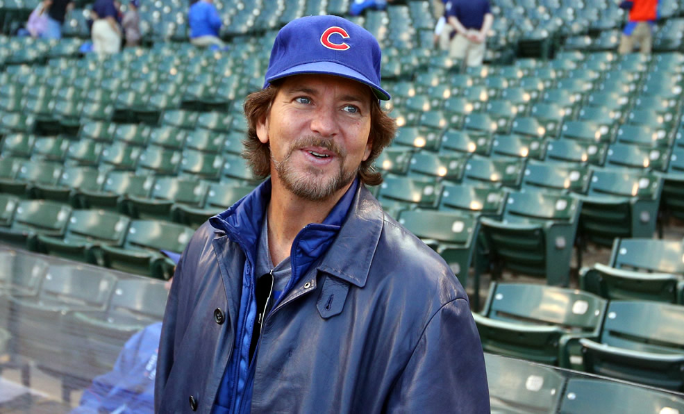 El vocalista de Pearl Jam acude con regularidad a ver a los Cubs de Chicago. (Foto: NBC Sports)