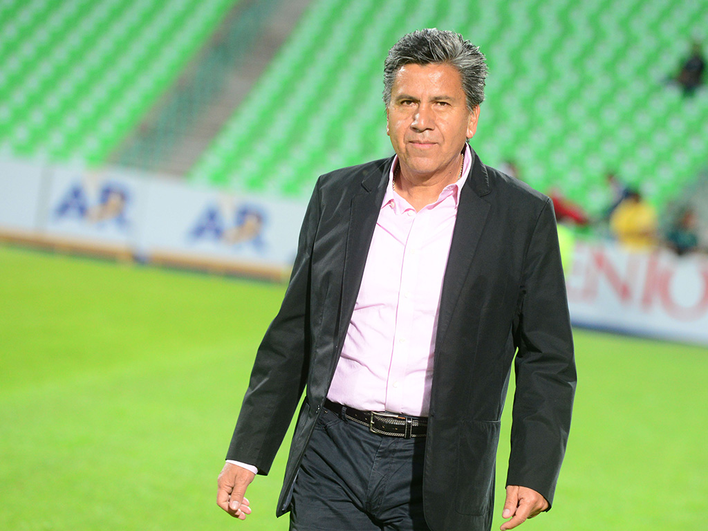 Raúl Arias estuvo una temporada con cada escuadra felina. En la 84-85 con los de la UANL y en la 86-87 con La Fiera.
