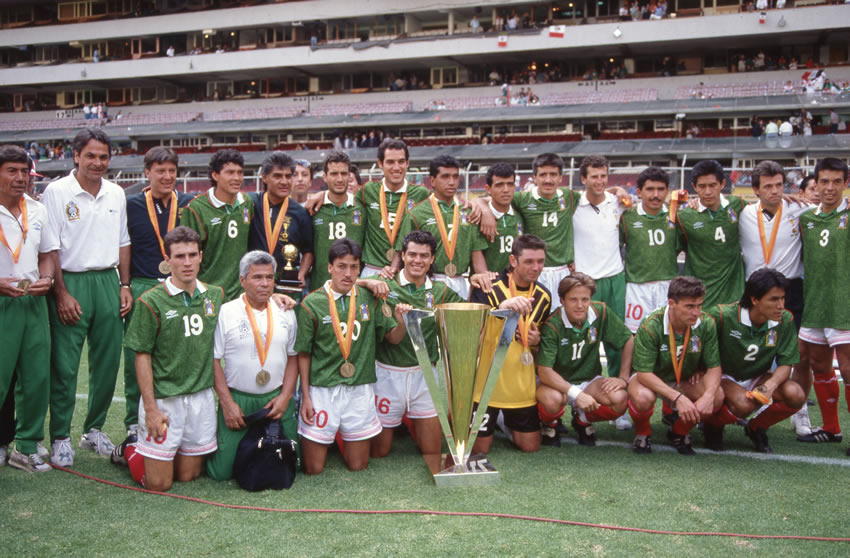 2. México, campeón Copa Oro 1993.