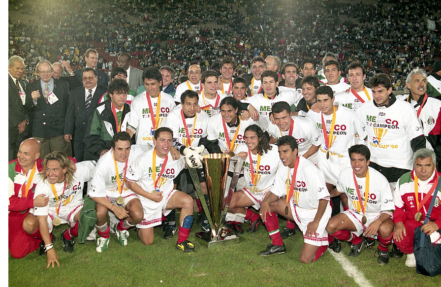 El tricampeonato mexicano llegó en 1998 con victoria de 1-0 sobre Estados Unidos. (Foto: Mexsport)