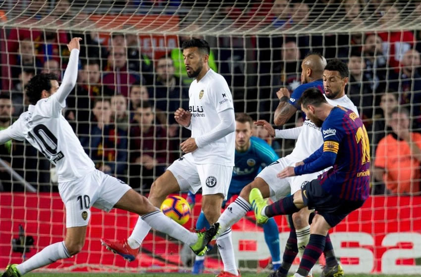 Barcelona y Valencia se miden en la Final de la Copa del Rey. Foto: EFE