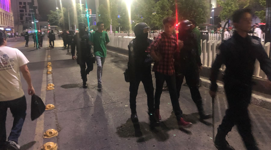 Algunas personas alteraron el orden tras el  final del partido.