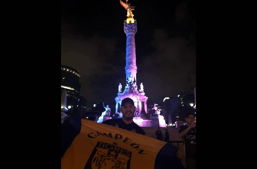 Poco más de cien aficionados se dieron cita en Reforma. (Foto: Especial)