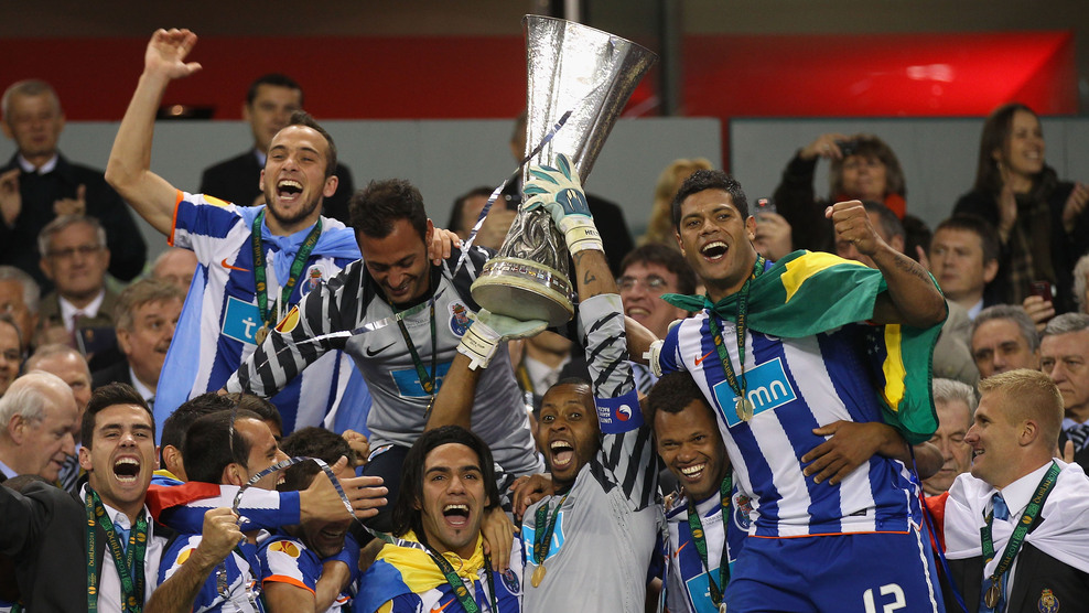 El Porto del 2011 es el único club no inglés o español en levantar este trofeo. (Getty)