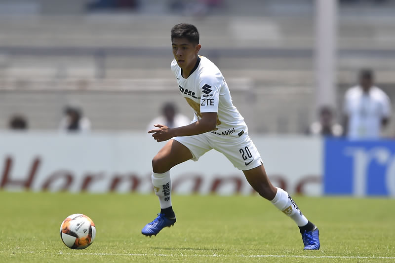Idekel Domínguez | Lateral izquierdo que se adueñó de la titularidad en Pumas. No fue convocado para Polonia. (Foto: Imago7)