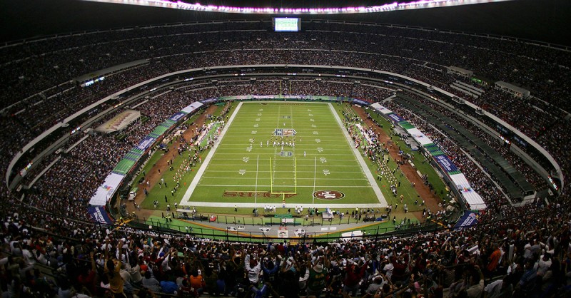 1- Así fue el primer partido oficial de la NFL fuera de Estados Unidos entre San Francisco y Arizona en 2005.