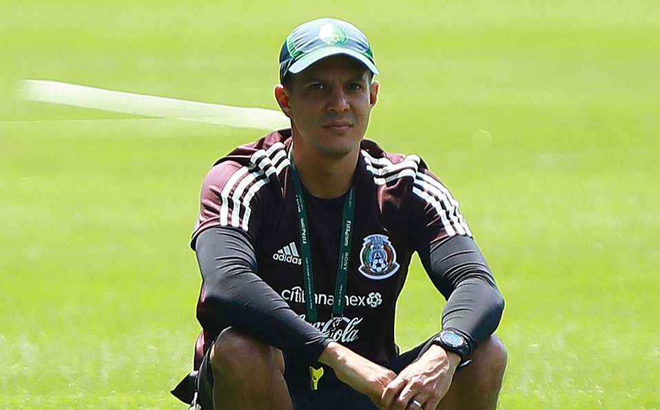 la Federación analiza seriamente cesar de su cargo a Ramírez Deschamps. (Imago 7)