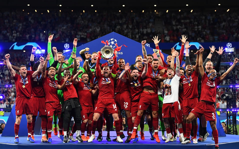 Mohamed Salah marcó el primer gol a los 2 minutos y Divock Origi sentenció sobre el cierre. (Foto: @ChampionsLeague)