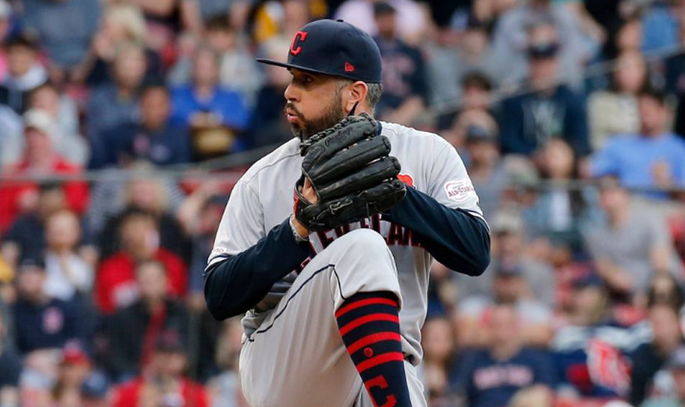 Pérez realizó 16 lanzamientos, 14 de ellos strikes.