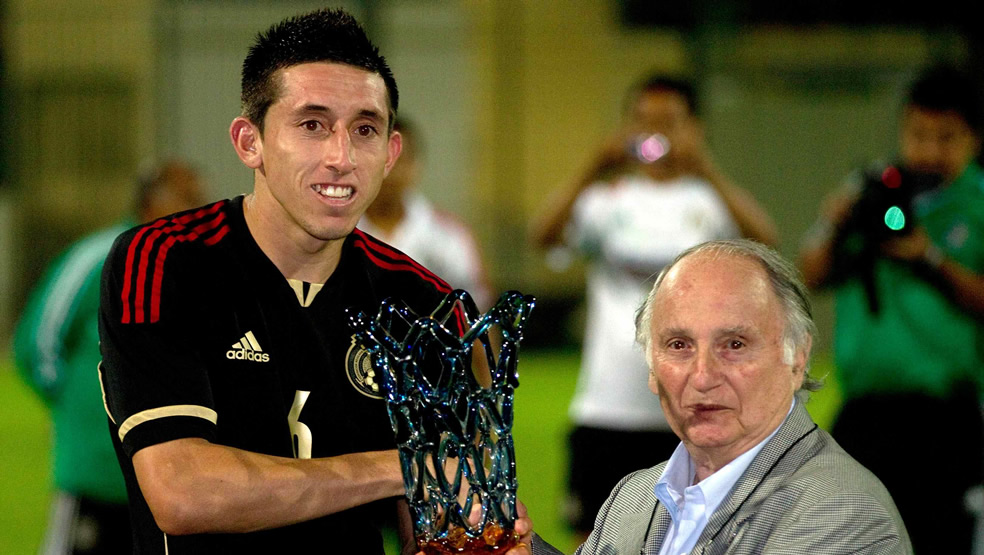 Héctor Herrera fue elegido como el Mejor Jugador en la edición 40, en el 2012.