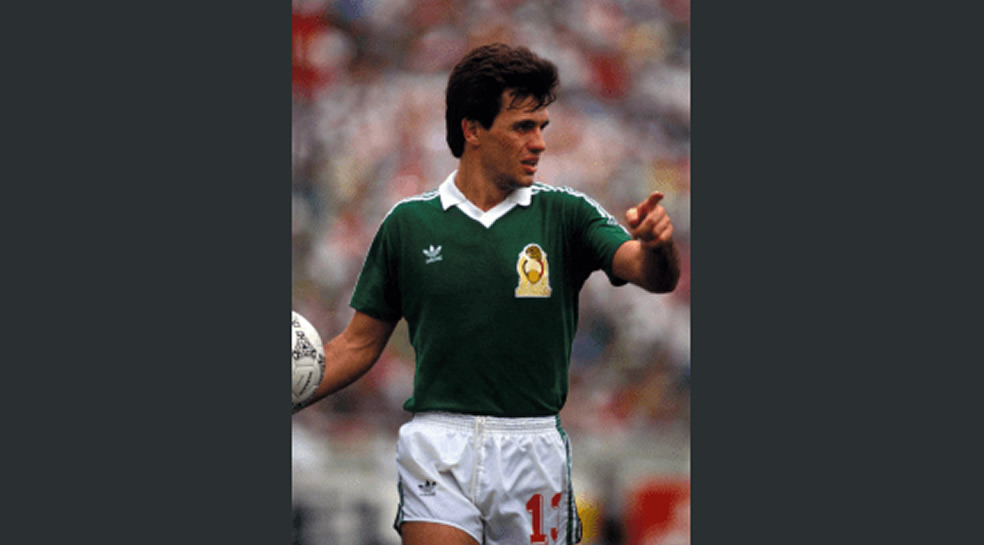 Javier Aguirre es otro los jugadores que participó en el Torneo Esperanzas de Toulon en 1978 y que a la postre fue figura.