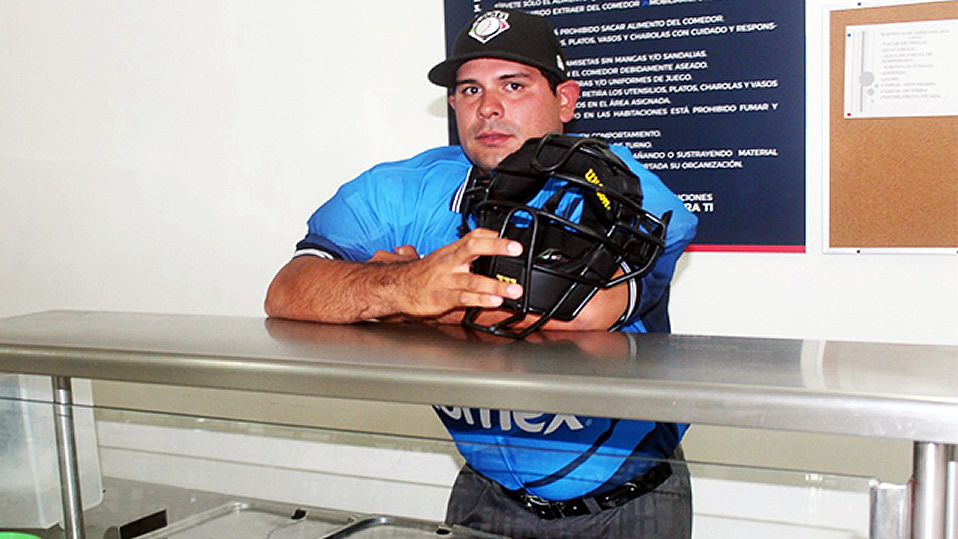 Jesús Juan Carlos, el chef que quiere ser umpire de Liga Mexicana