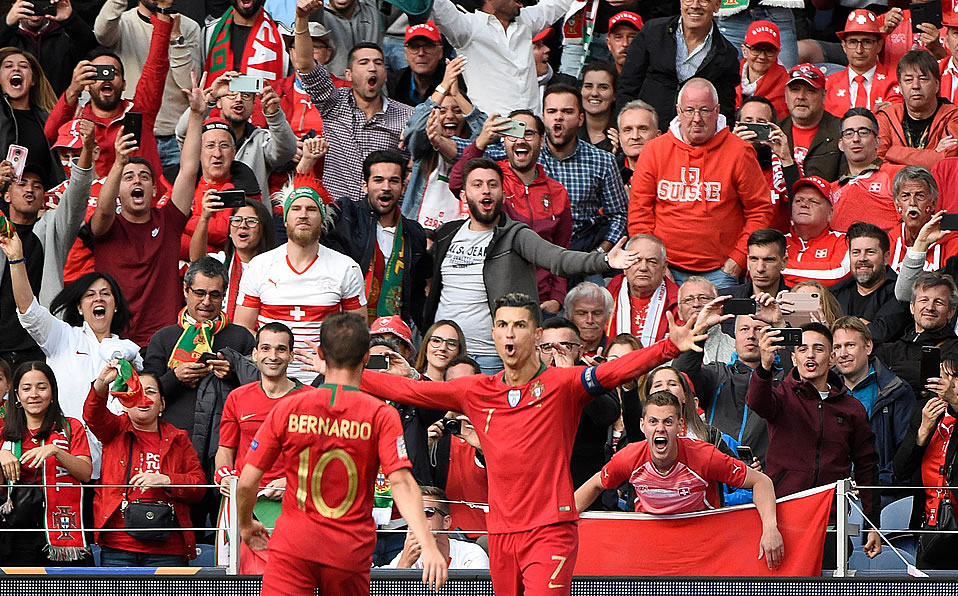 Cristiano Ronaldo marcó al 25', 88' y 90' para garantizar el pase a la Final. (Foto: AFP)