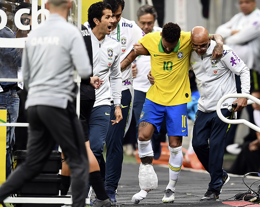 Neymar se lesionó en un amistoso ante Qatar. (Foto: AFP)