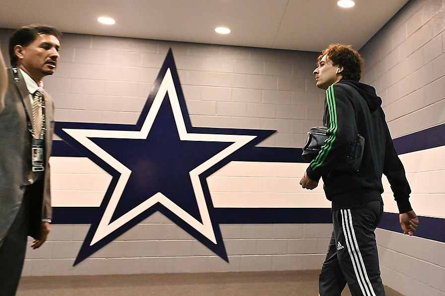 Guillermo Ochoa recordó las lesiones de Montes y Araujo en el AT&T Stadium (Foto: Imago 7)